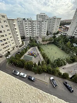 Satılır 4 otaqlı mənzil 120 m²