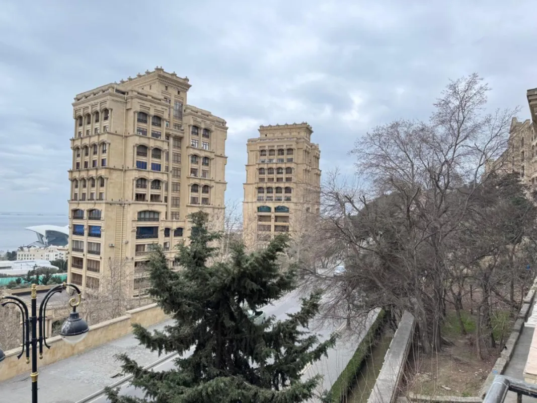 Satılır 2 otaqlı mənzil 50 m²