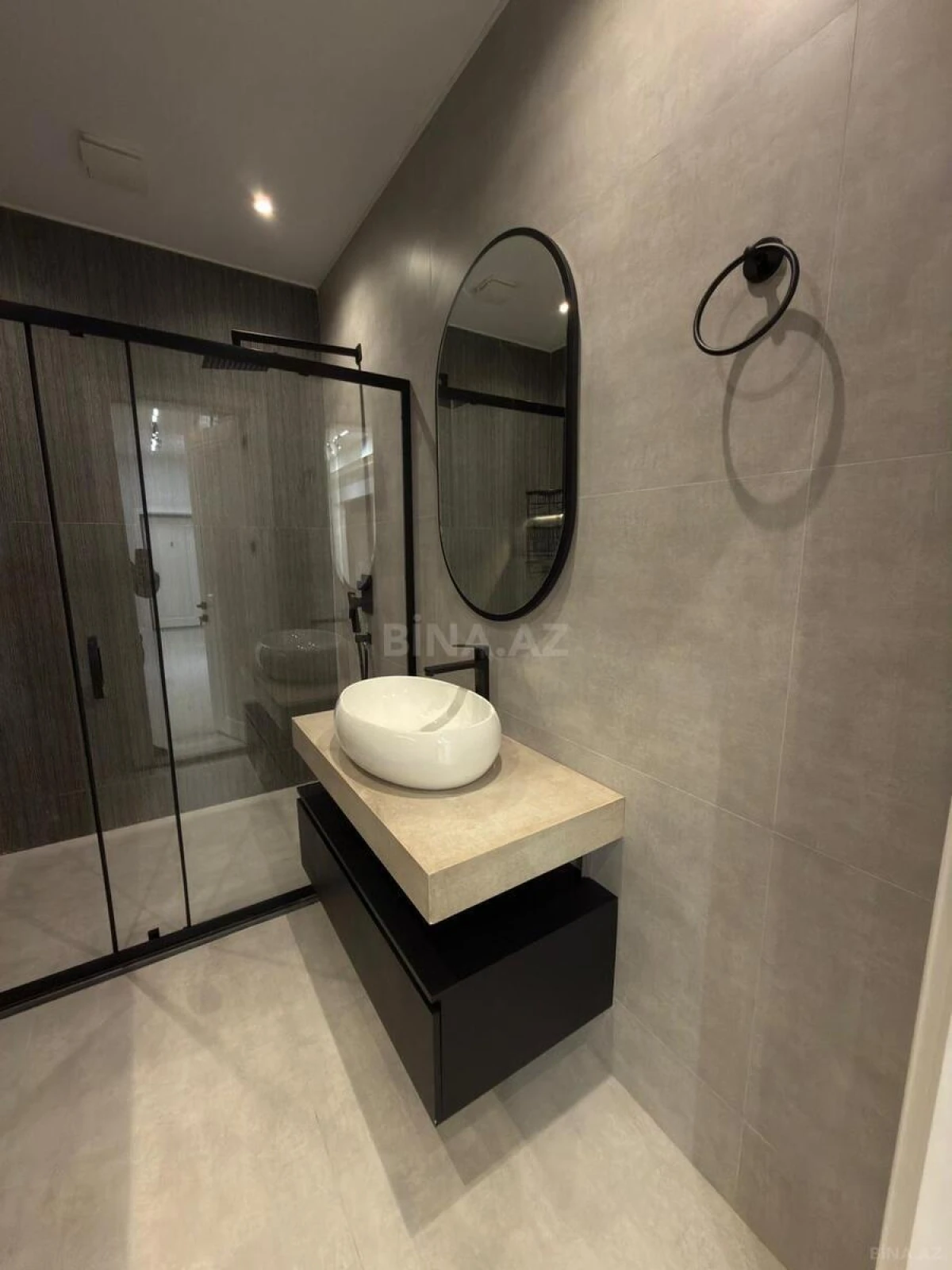 Satılır 3 otaqlı mənzil 118 m²