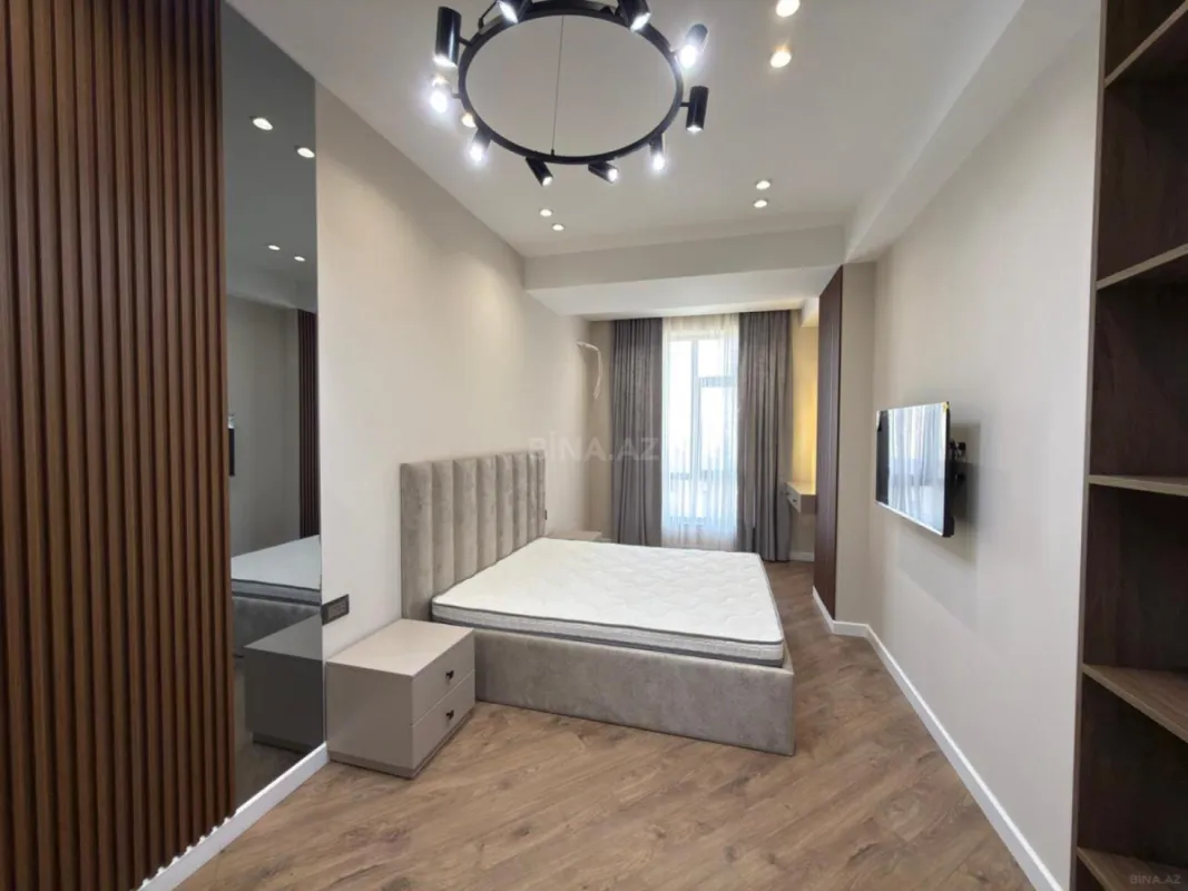 Satılır 3 otaqlı mənzil 118 m²