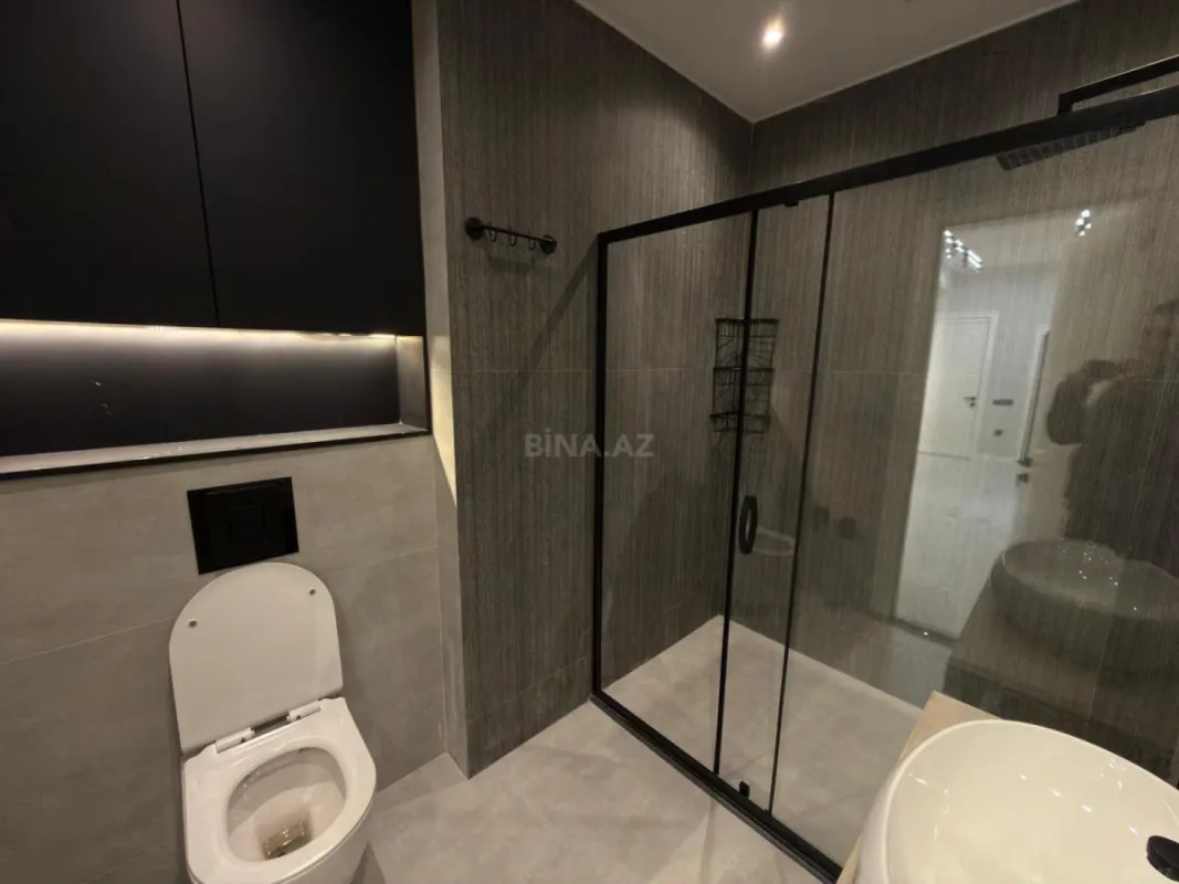 Satılır 3 otaqlı mənzil 118 m²