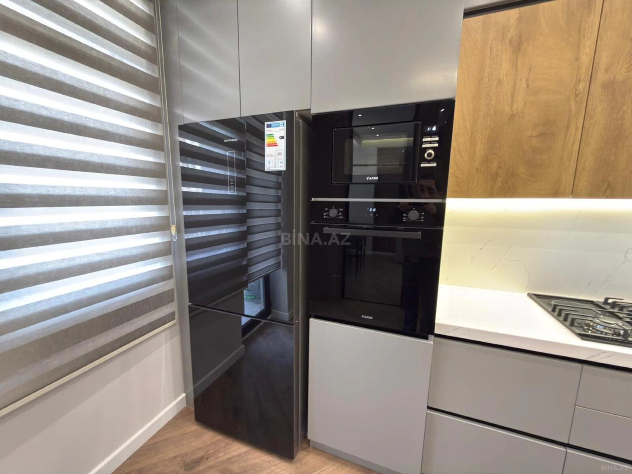 Satılır 3 otaqlı mənzil 118 m²