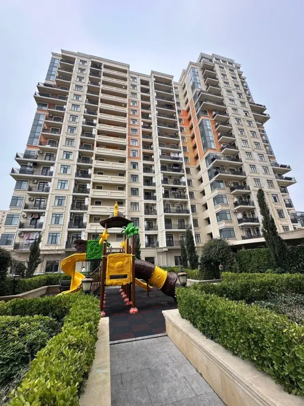 Satılır 2 otaqlı mənzil 58 m²