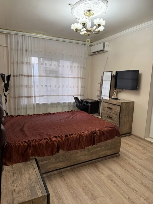 Satılır 1 otaqlı mənzil 45 m²