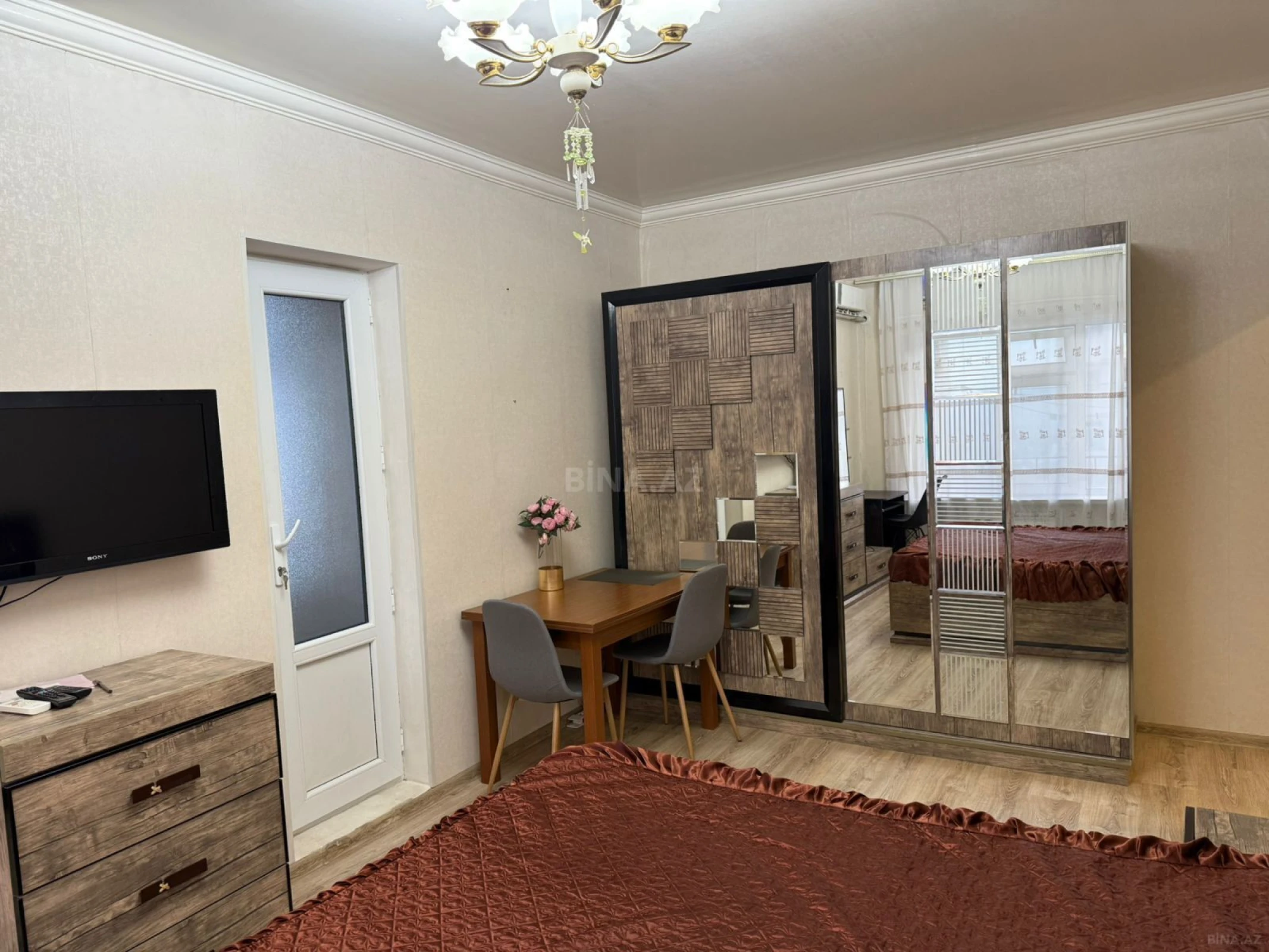 Satılır 1 otaqlı mənzil 45 m²