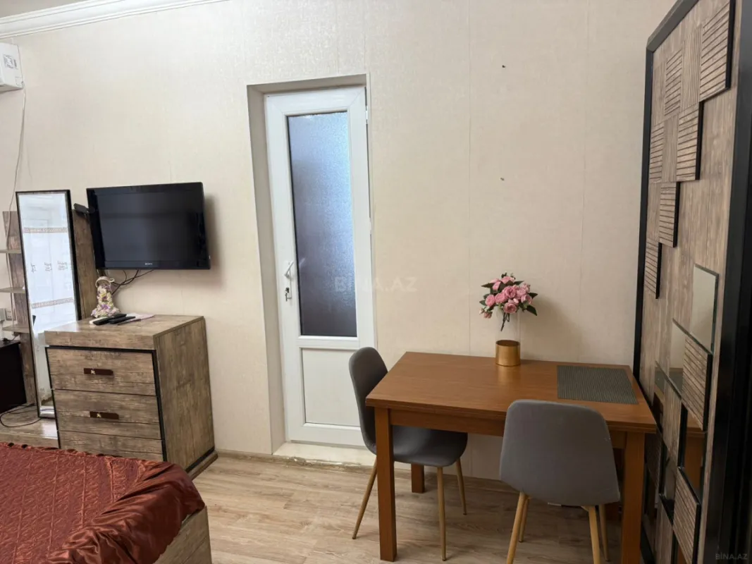 Satılır 1 otaqlı mənzil 45 m²