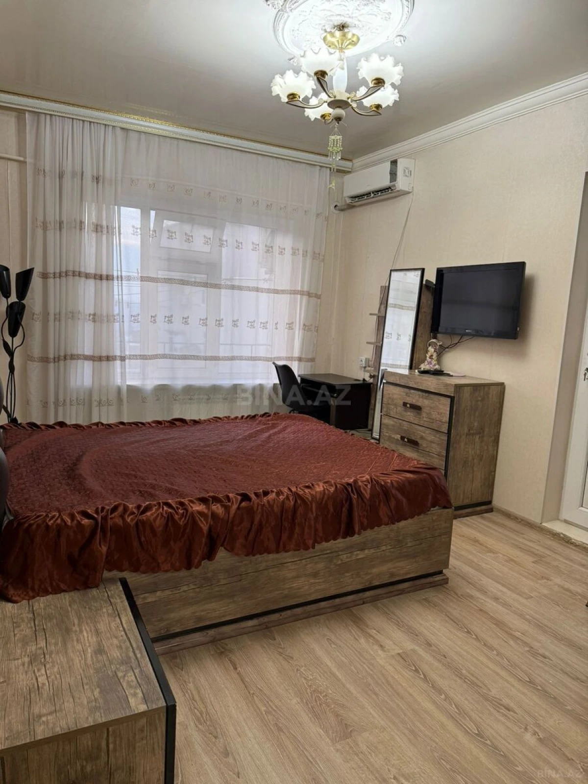 Satılır 1 otaqlı mənzil 45 m²