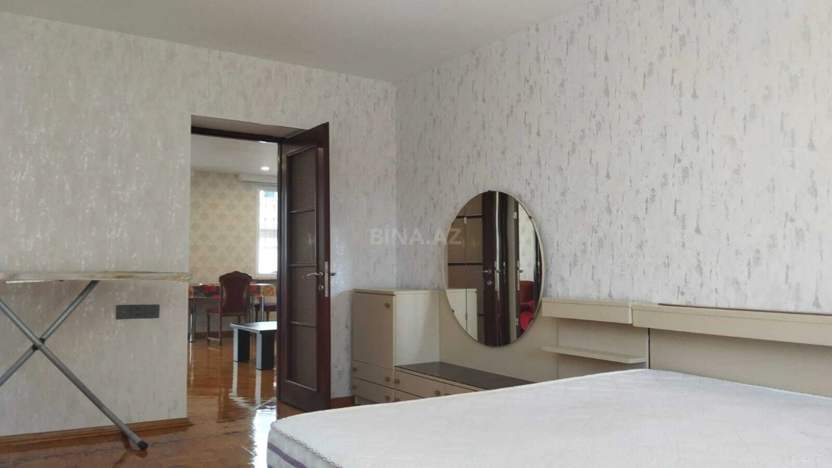 Kirayə verilir 2 otaqlı mənzil 65 m²