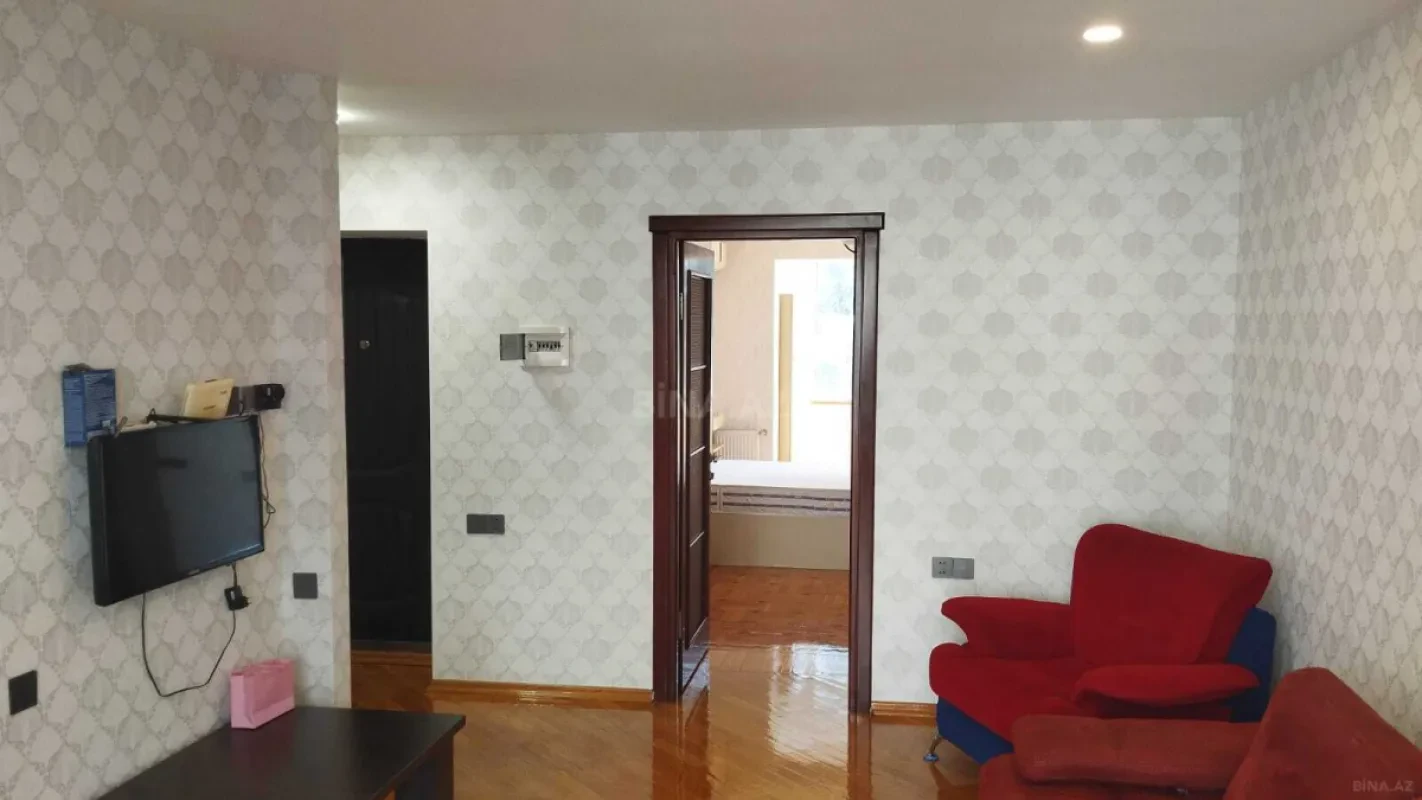 Kirayə verilir 2 otaqlı mənzil 65 m²