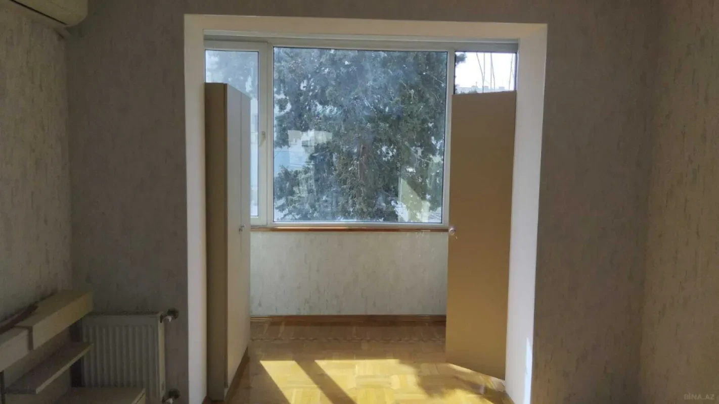 Kirayə verilir 2 otaqlı mənzil 65 m²