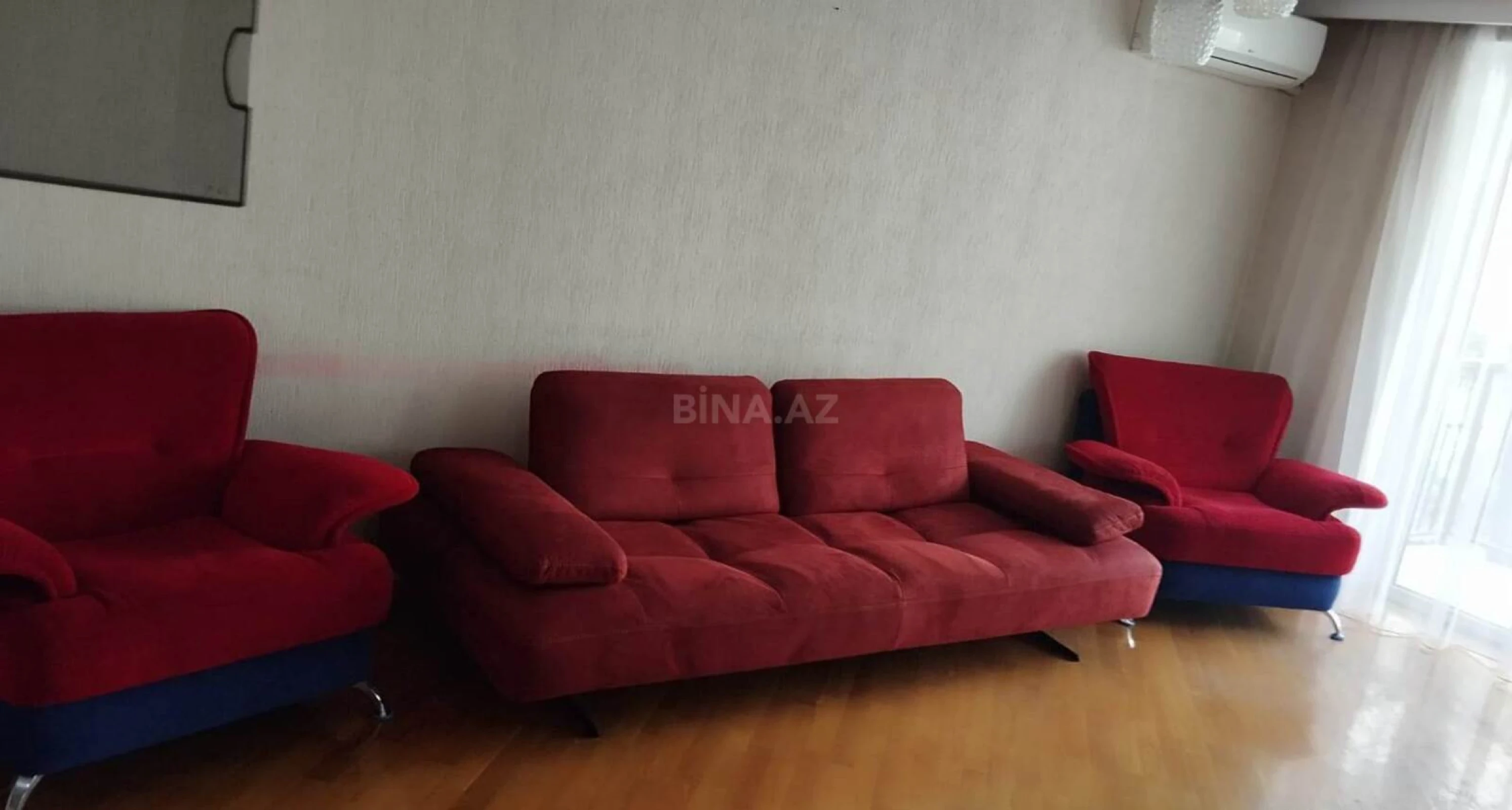 Kirayə verilir 2 otaqlı mənzil 65 m²