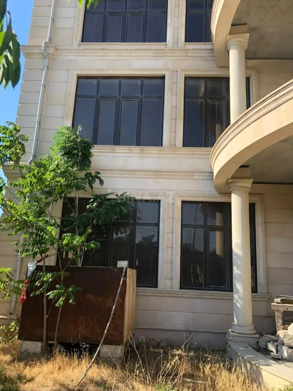 Kirayə verilir obyekt 450 m²