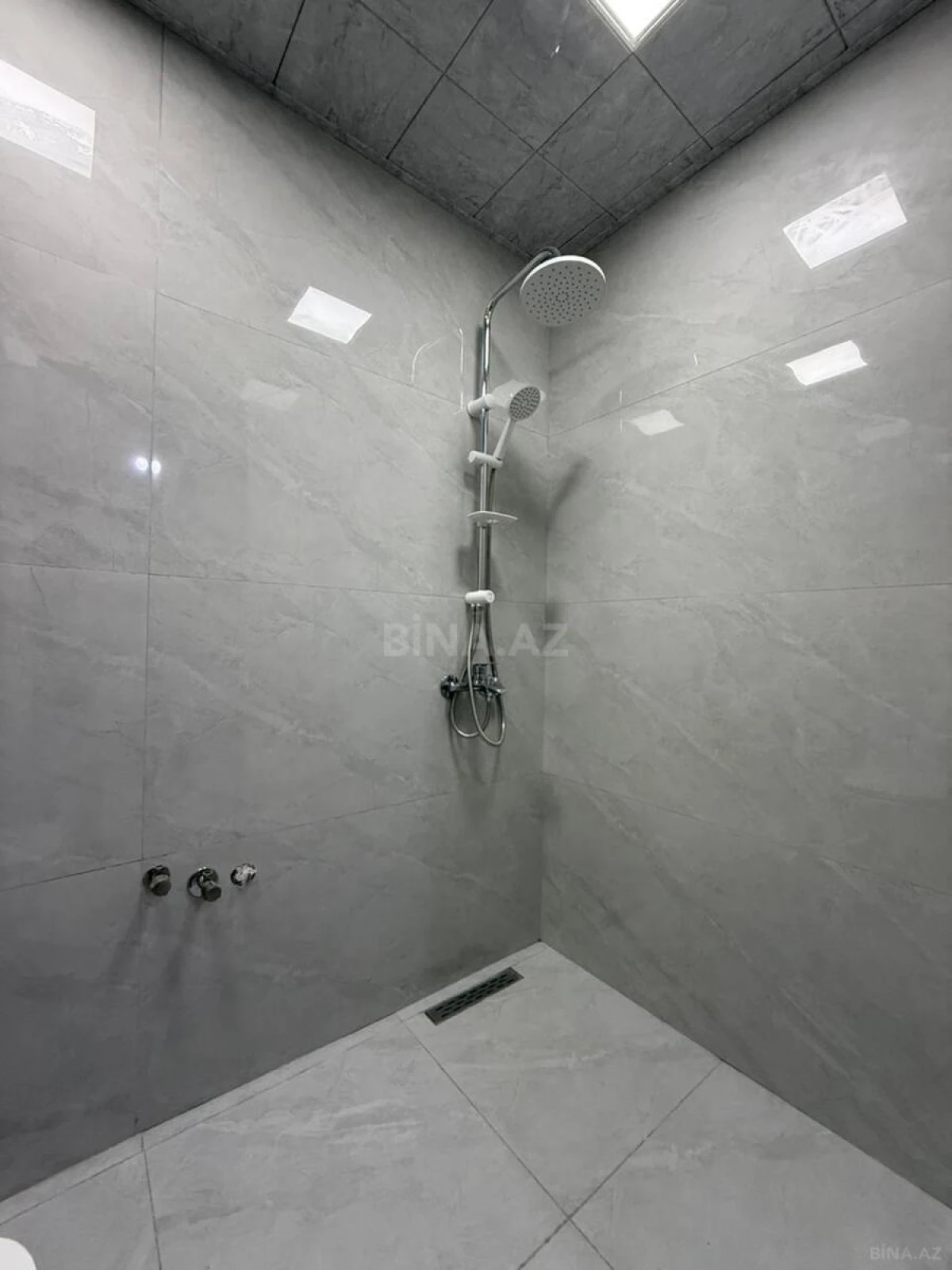 Satılır 1 otaqlı mənzil 20 m²