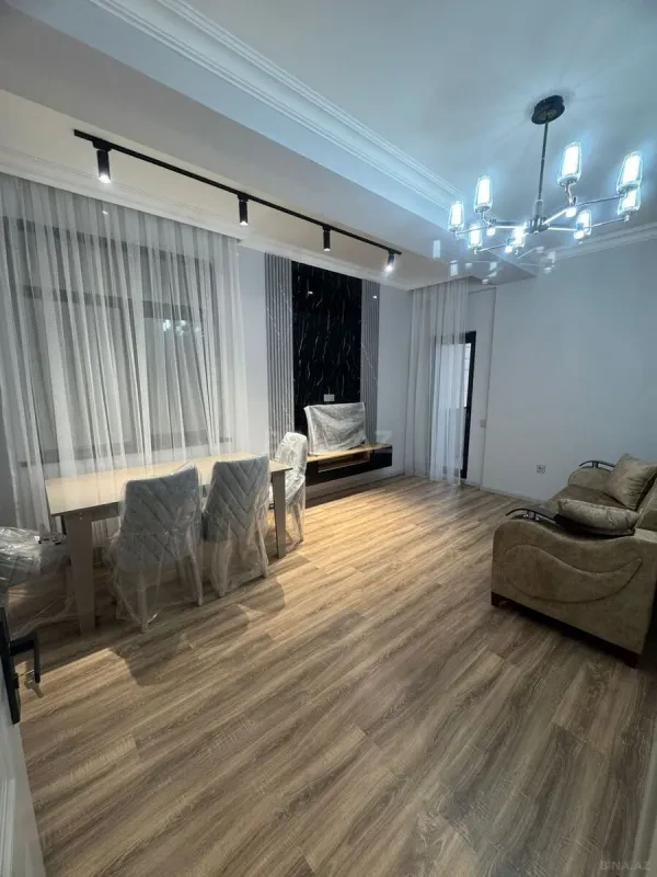 Satılır 2 otaqlı mənzil 68 m²