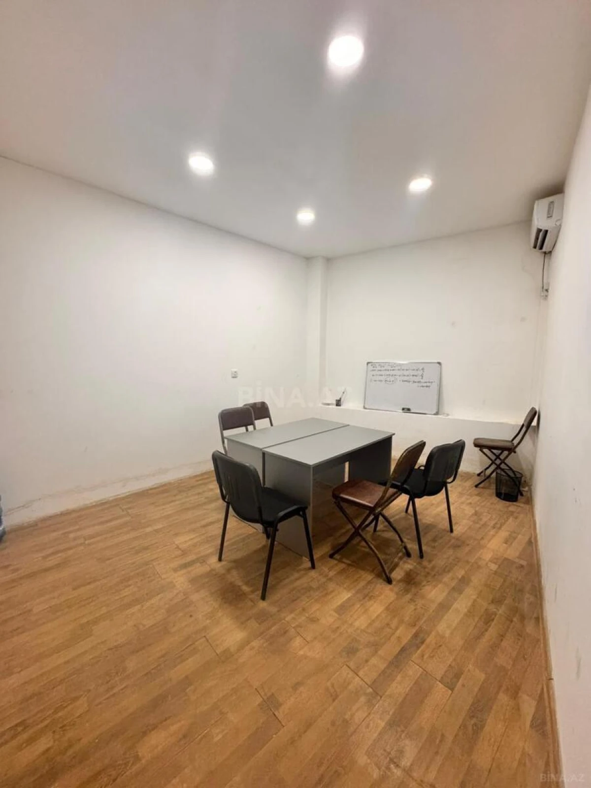 Kirayə verilir obyekt 219 m²