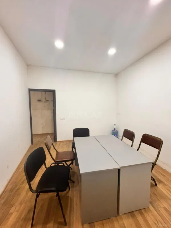 Kirayə verilir obyekt 219 m²