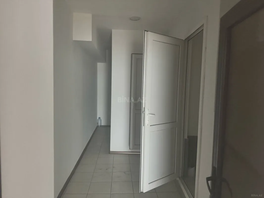 Satılır obyekt 320 m²