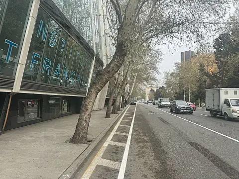 Satılır obyekt 320 m²