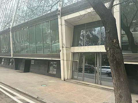 Satılır obyekt 320 m² — Bakı, Nizami 320.00 m²