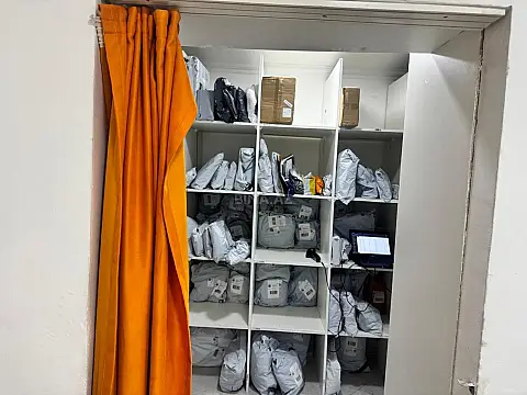 Satılır obyekt 127 m²