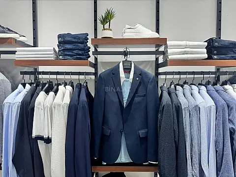 Satılır obyekt 212 m²