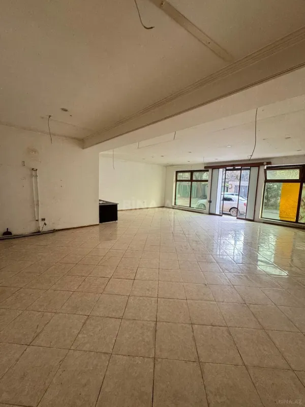 Kirayə verilir obyekt 300 m²