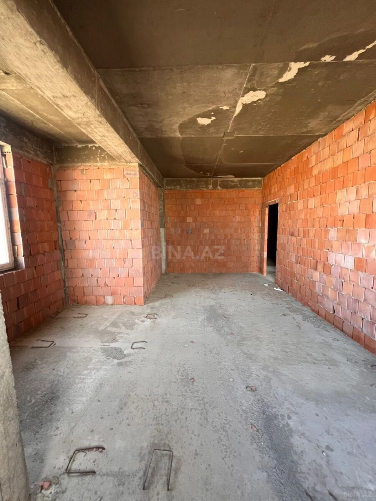 Satılır 2 otaqlı mənzil 97.2 m²