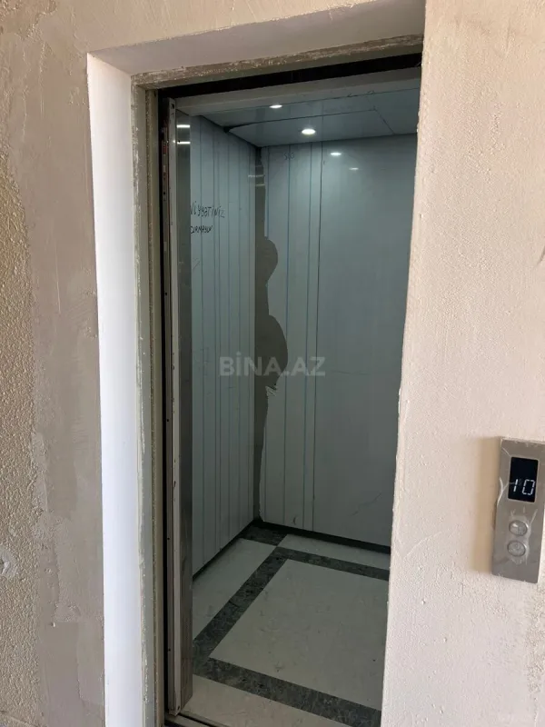 Satılır 2 otaqlı mənzil 97.2 m²