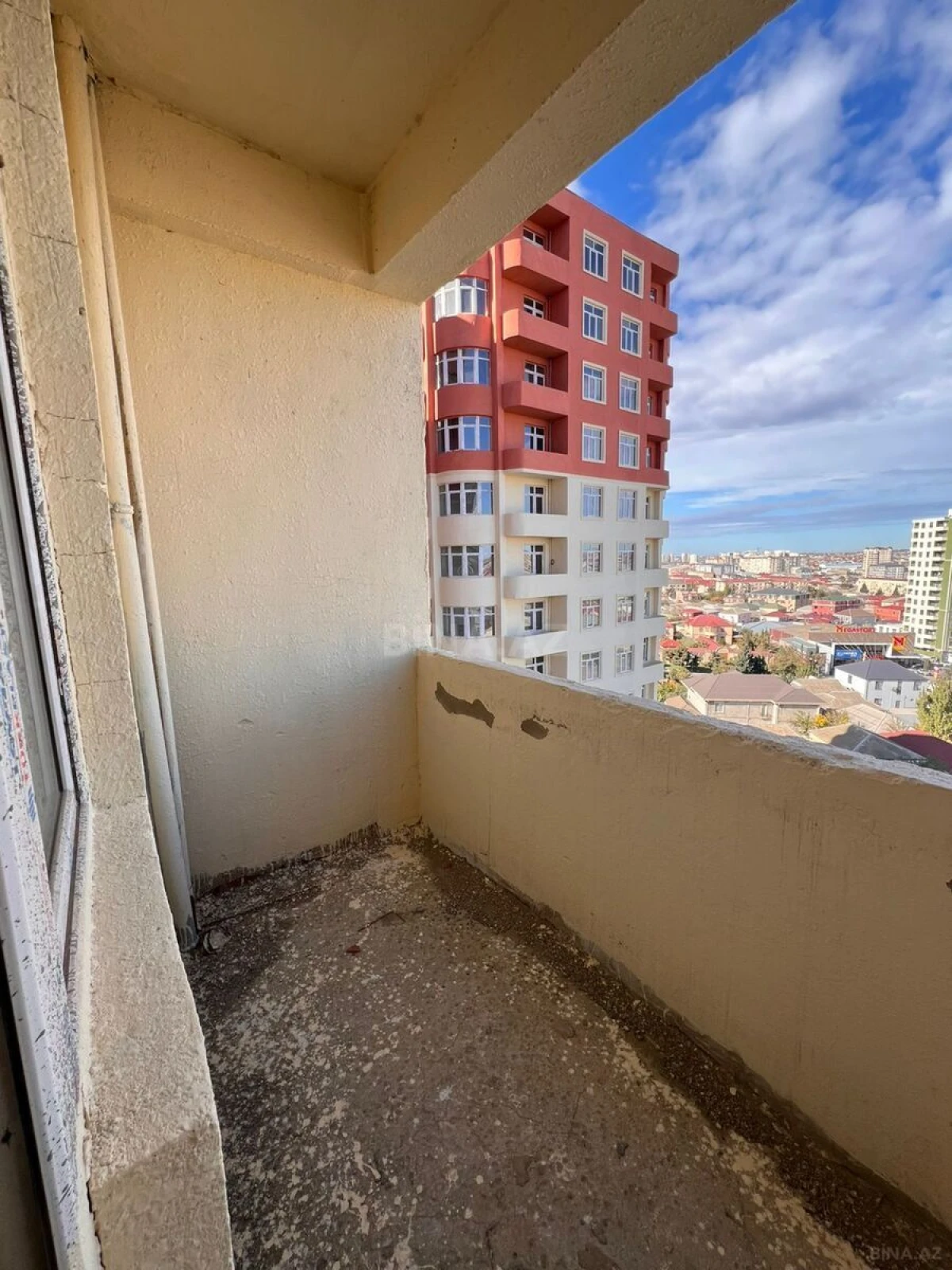 Satılır 2 otaqlı mənzil 97.2 m²