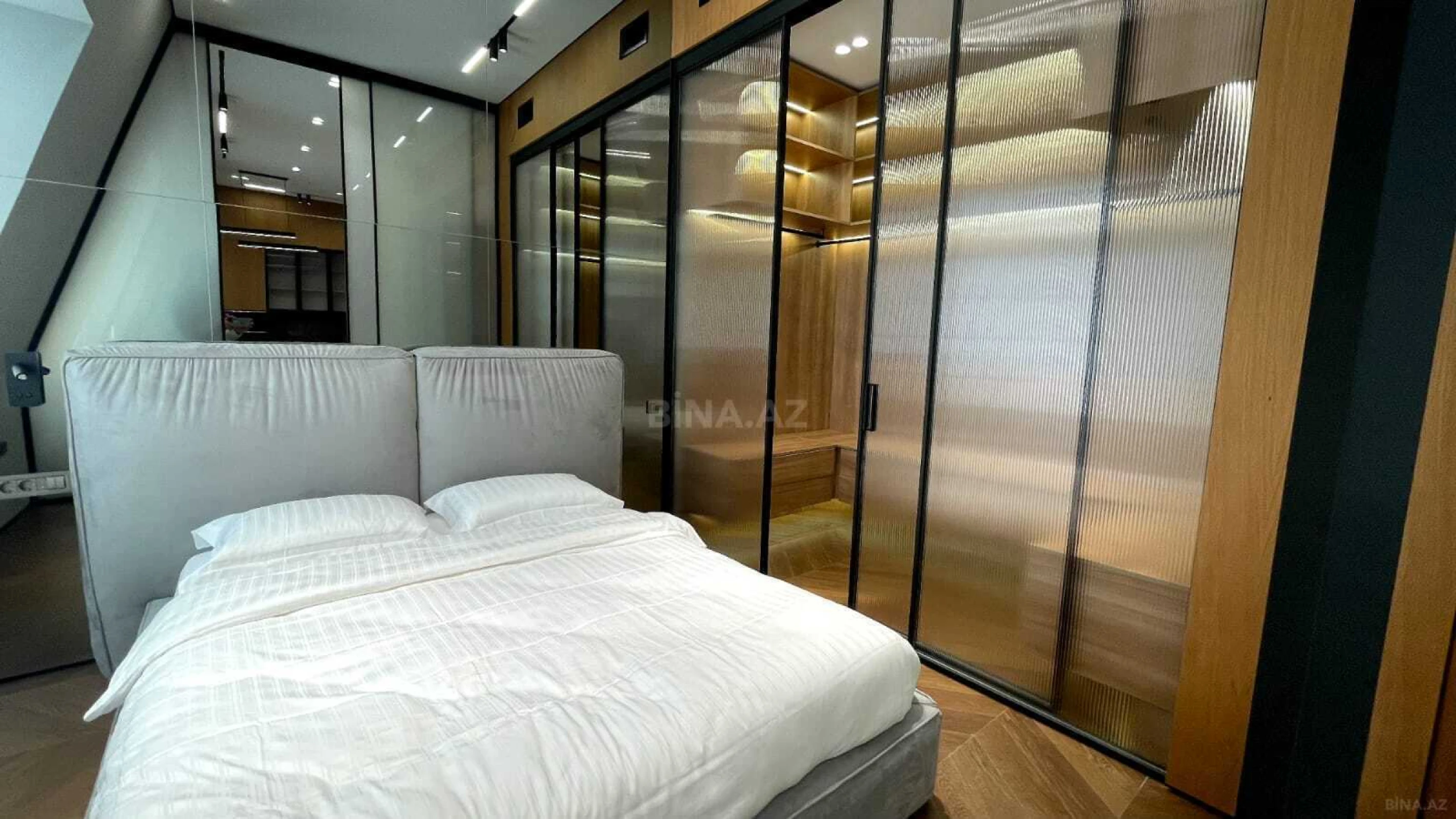 Kirayə verilir 2 otaqlı mənzil 55 m²