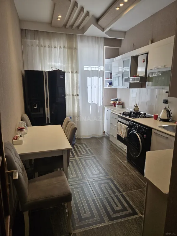 Satılır 3 otaqlı mənzil 107 m²