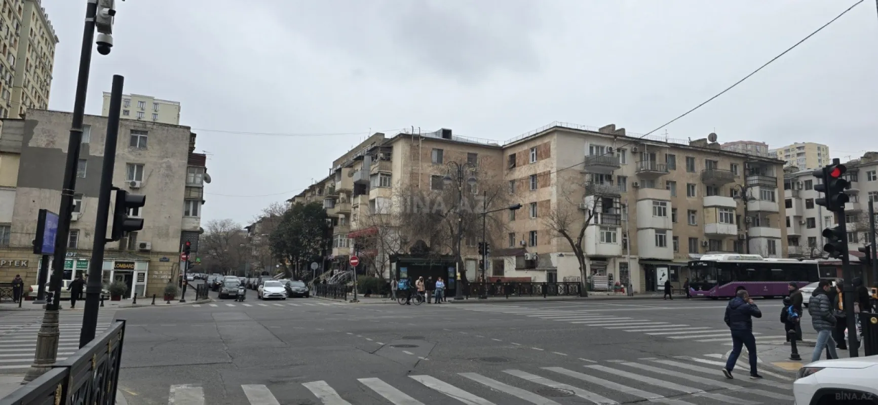 Satılır 2 otaqlı mənzil 40.3 m²