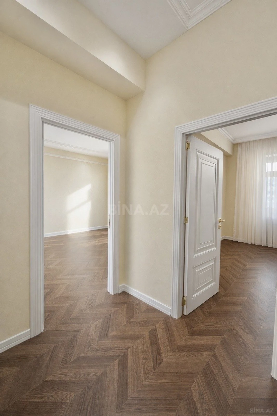 Satılır 2 otaqlı mənzil 80 m²