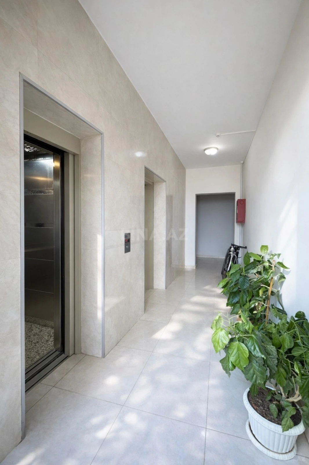 Satılır 2 otaqlı mənzil 80 m²