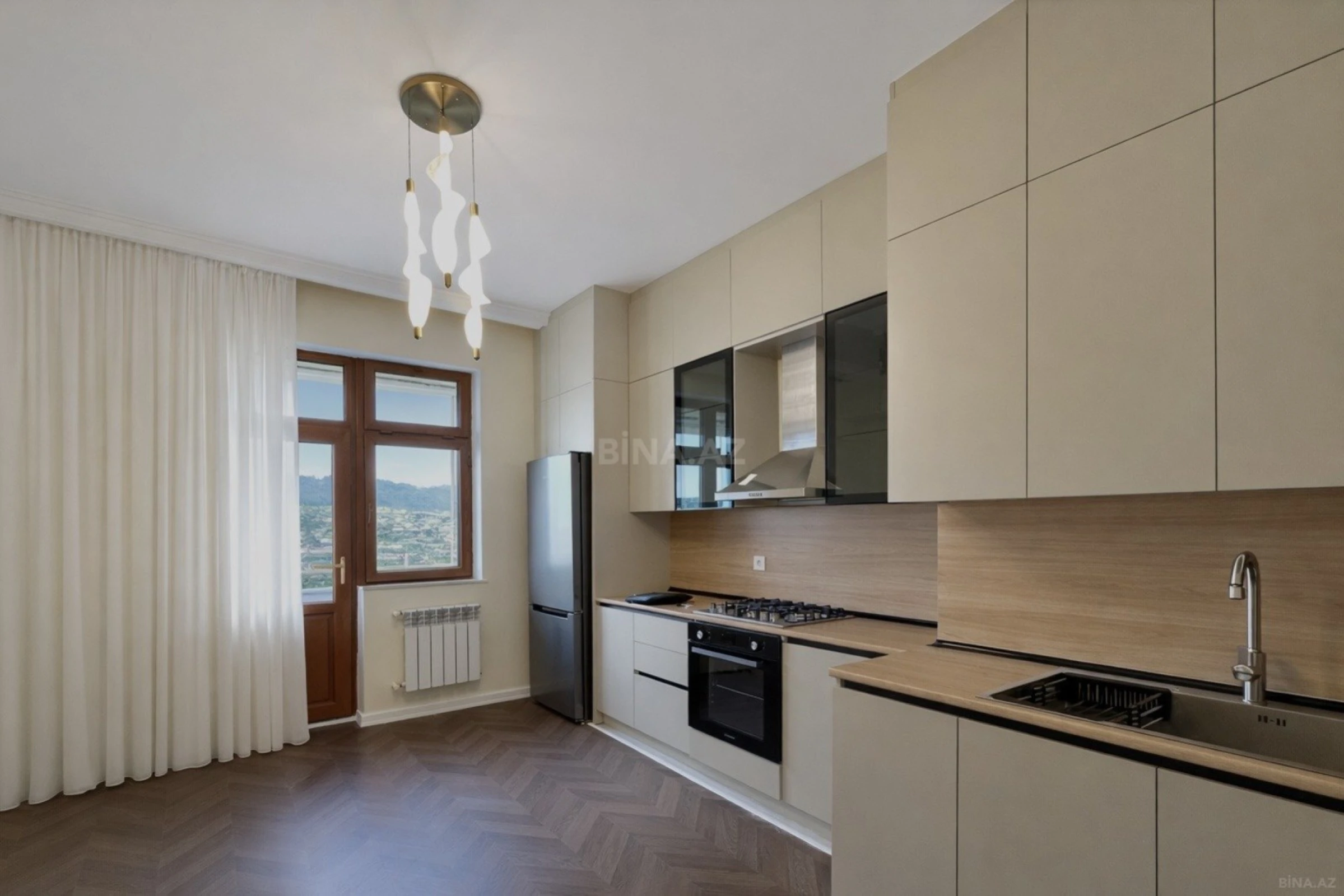 Satılır 2 otaqlı mənzil 80 m²