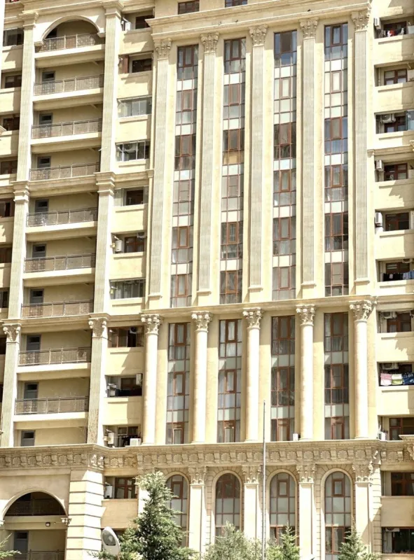 Satılır 2 otaqlı mənzil 80 m²