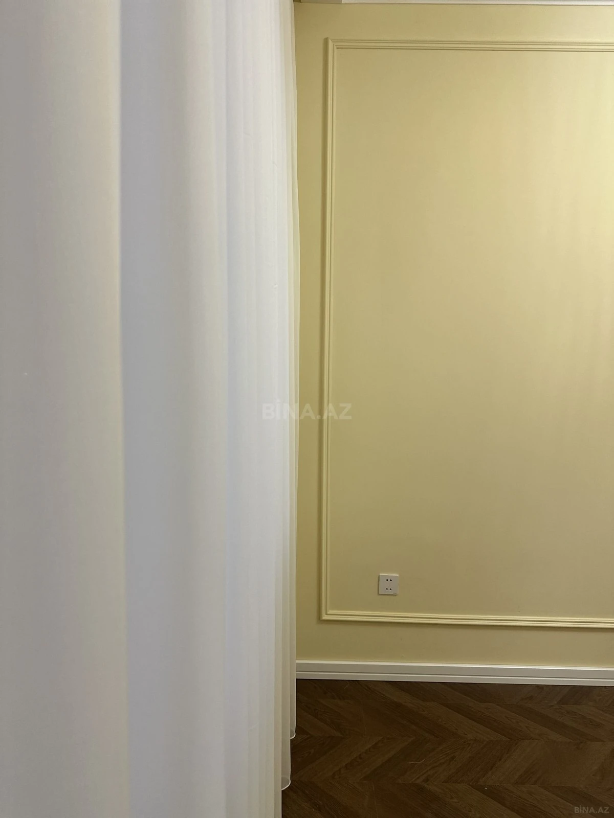 Satılır 2 otaqlı mənzil 80 m²