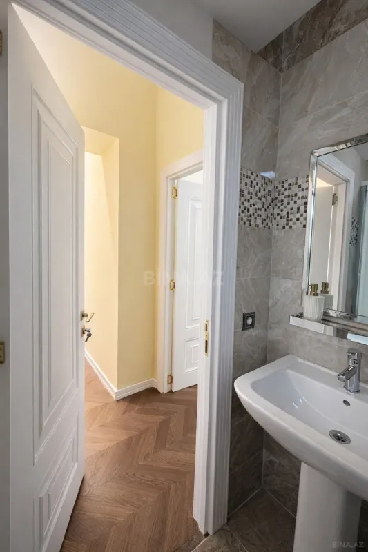 Satılır 2 otaqlı mənzil 80 m²