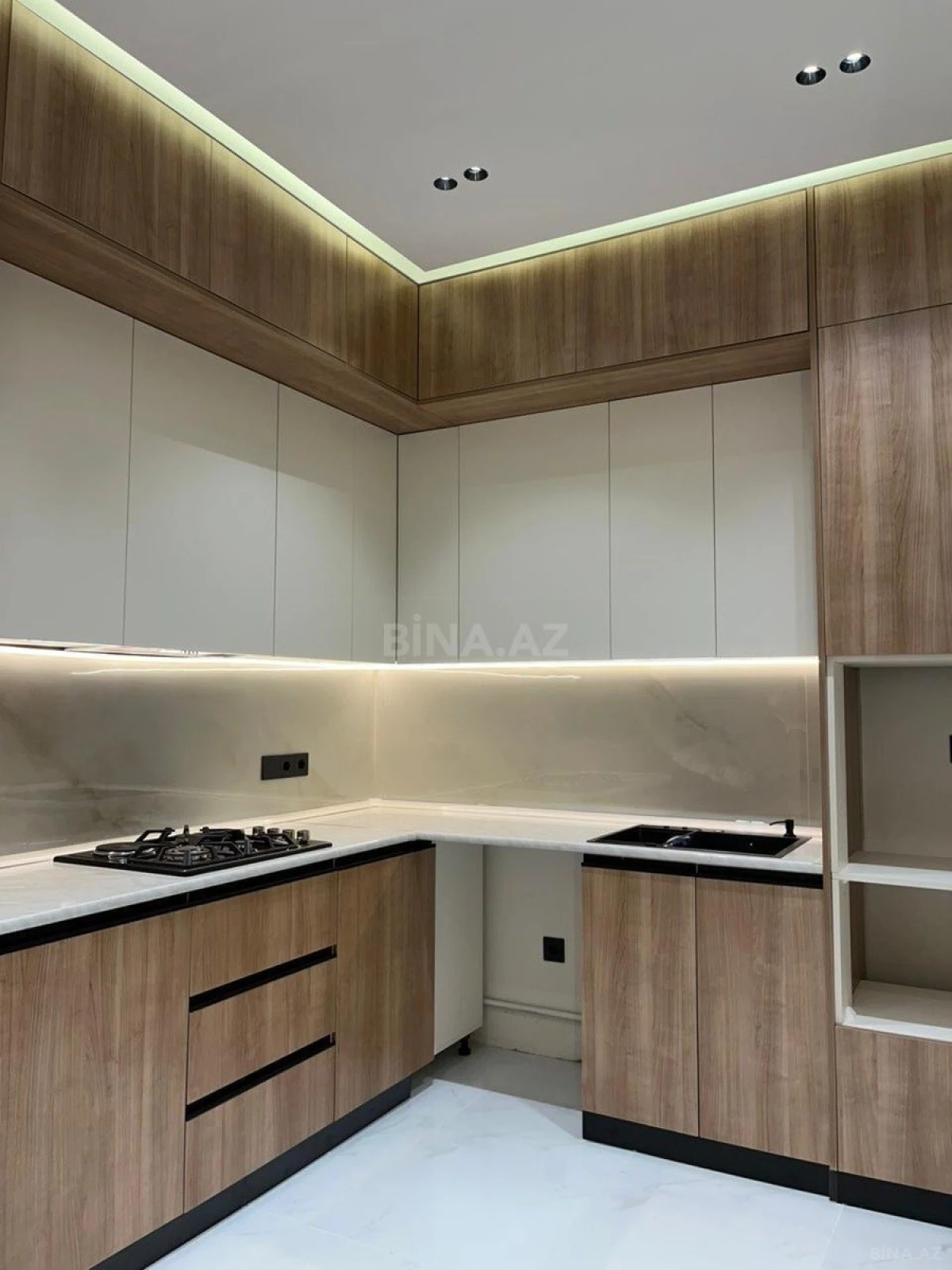 Satılır 2 otaqlı mənzil 60 m²