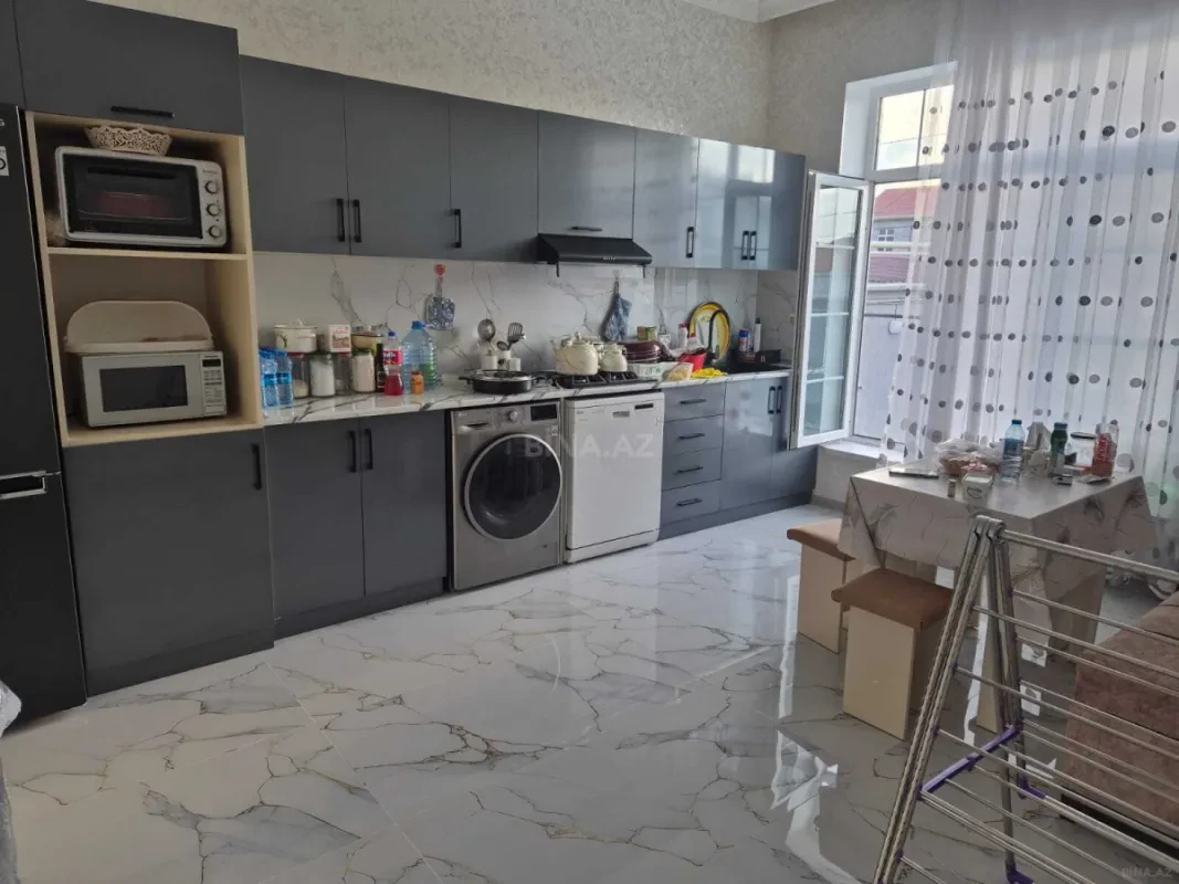 Satılır 4 otaqlı həyət evi 100 m²