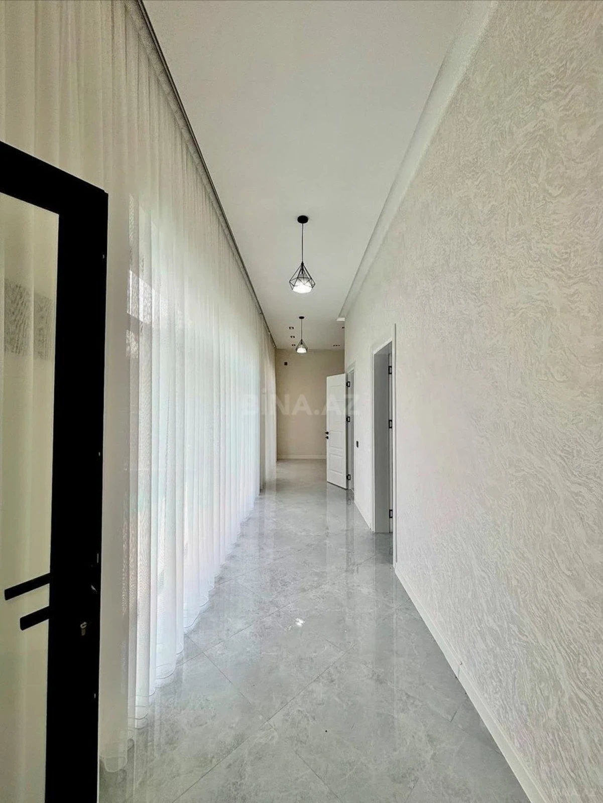 Kirayə verilir 4 otaqlı həyət evi 250 m²