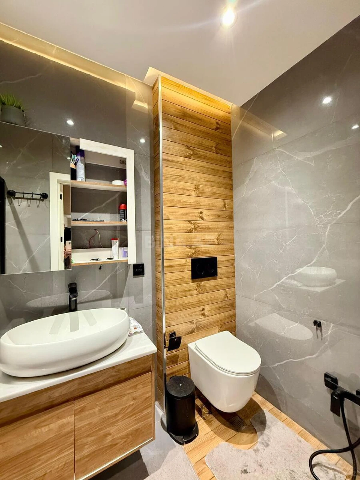 Satılır 3 otaqlı mənzil 85 m²