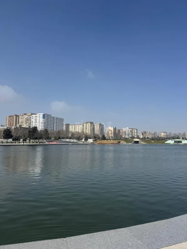 Kirayə verilir 3 otaqlı mənzil 150 m²