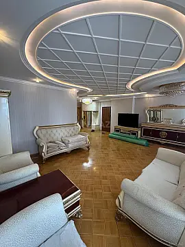 Kirayə verilir 3 otaqlı mənzil 150 m² — Bakı, Nərimanov 3 otaq 150.00 m²