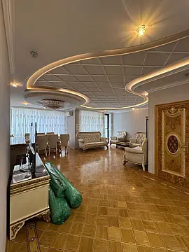 Kirayə verilir 3 otaqlı mənzil 150 m²