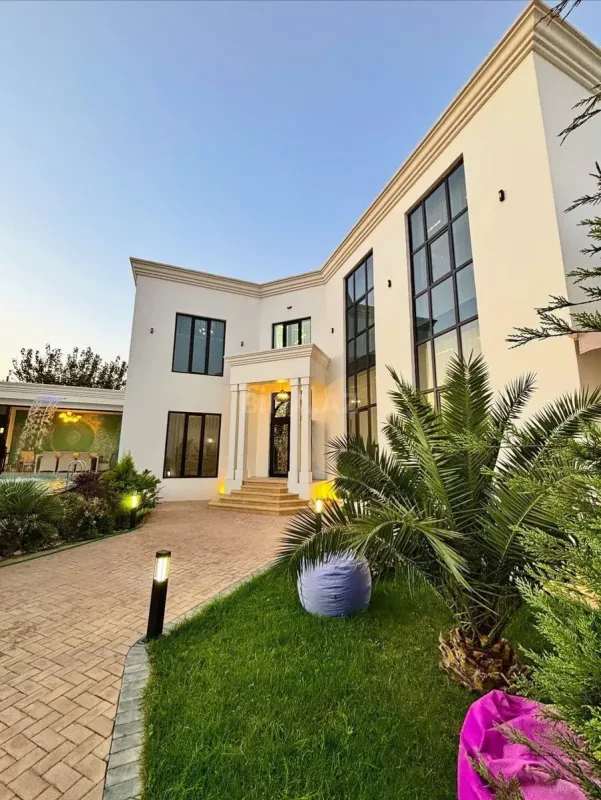 Kirayə verilir 5 otaqlı həyət evi 350 m²