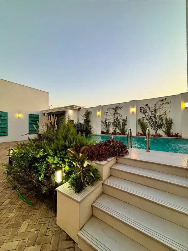 Kirayə verilir 5 otaqlı həyət evi 350 m²