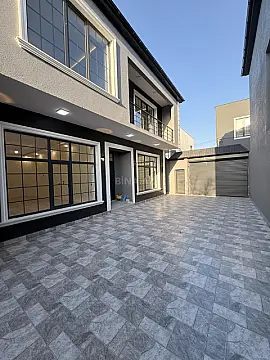 Satılır 5 otaqlı həyət evi 220 m²