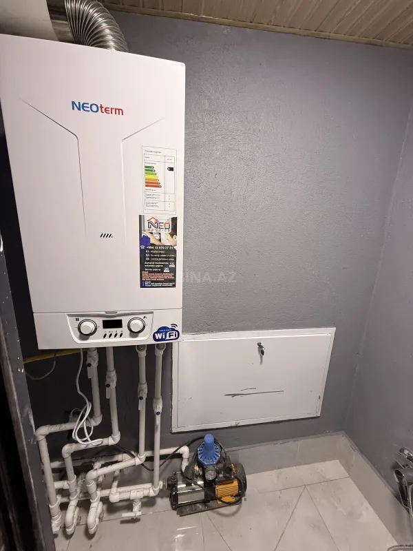 Satılır 5 otaqlı həyət evi 220 m²