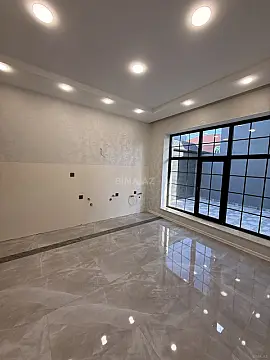 Satılır 5 otaqlı həyət evi 220 m²